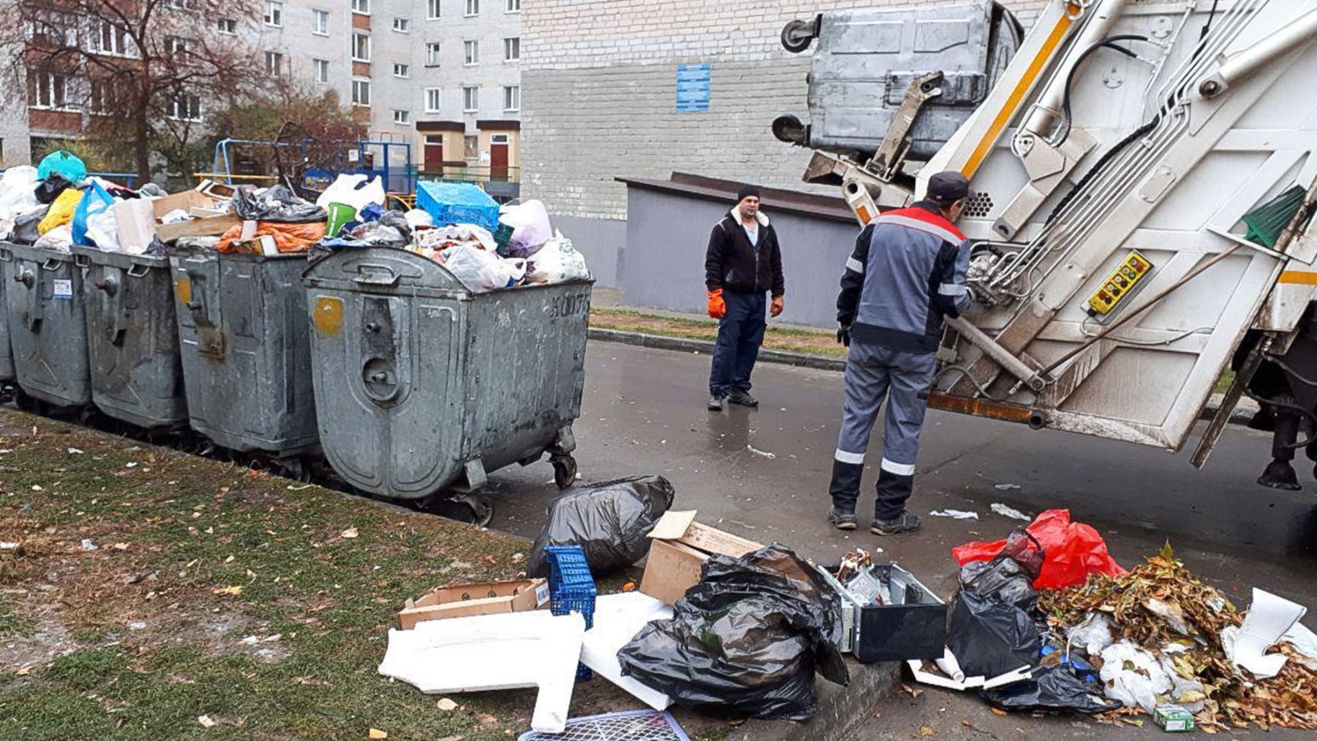 «Крайне необходима ререформа»: что предлагают власти для очищения Казани от мусора