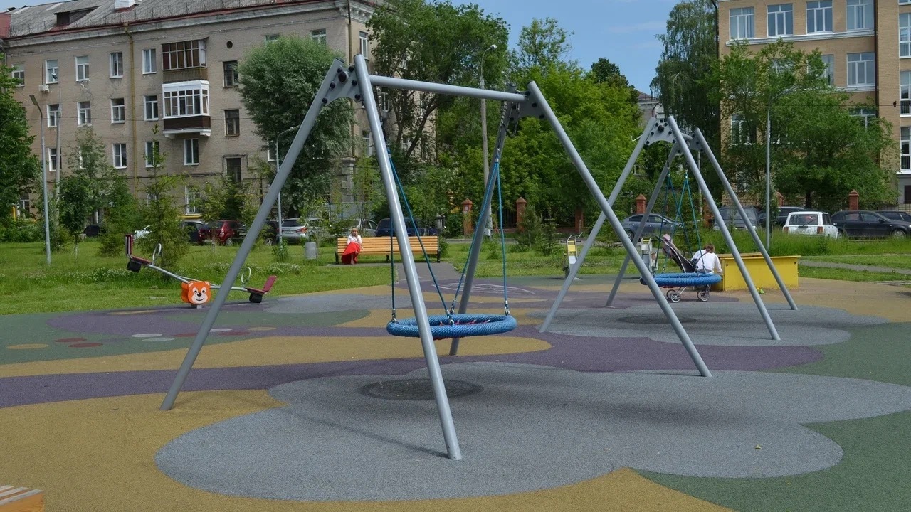 В центре Казани матери устроили драку за детскую площадку