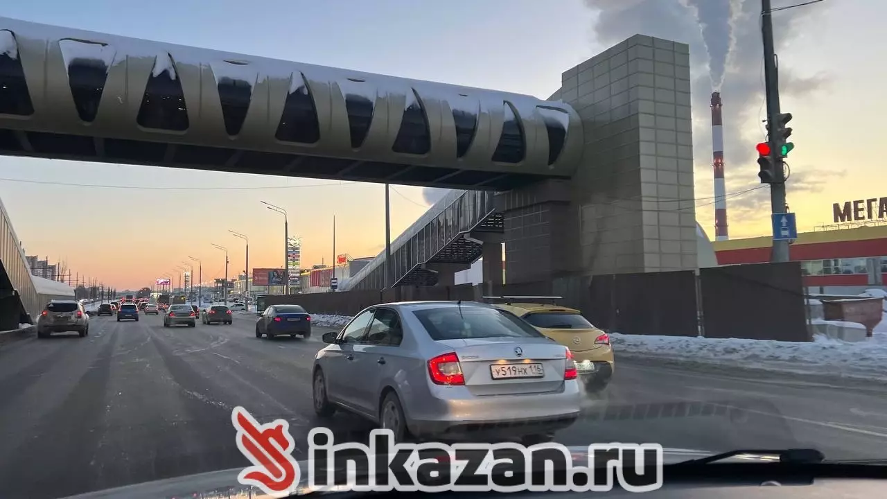 Надземные переходы на проспекте Победы в Казани так и не открыли
