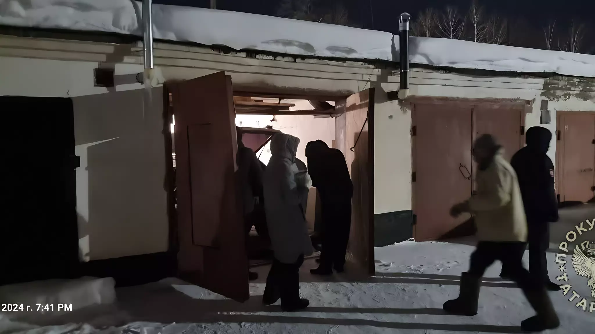 В Татарстане в гараже нашли тела двух мужчин