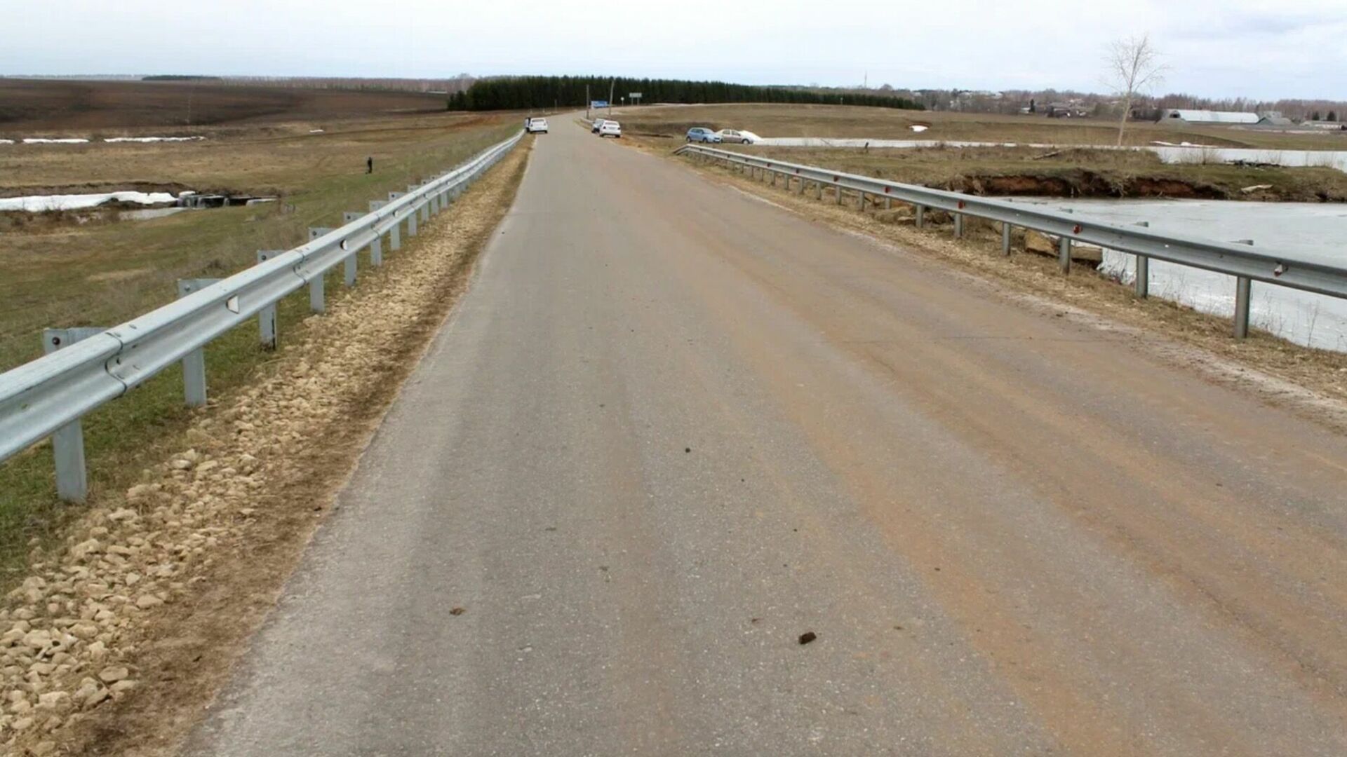 Дорогу между Татарстаном и Башкирией закрыли из-за аварийного моста