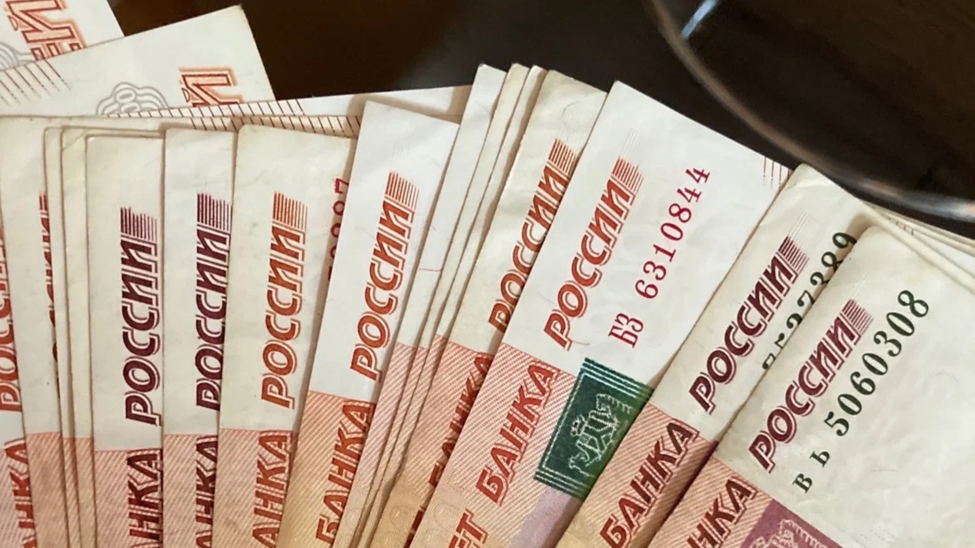 Челнинский врач получил 1 млн рублей от Минниханова