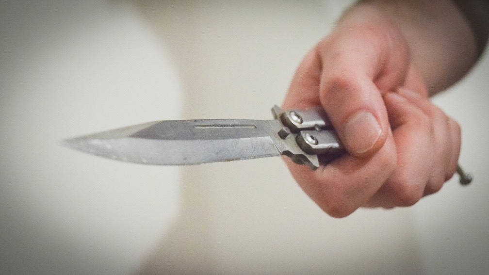 В Ростовской области подросток с ножом напал на школу