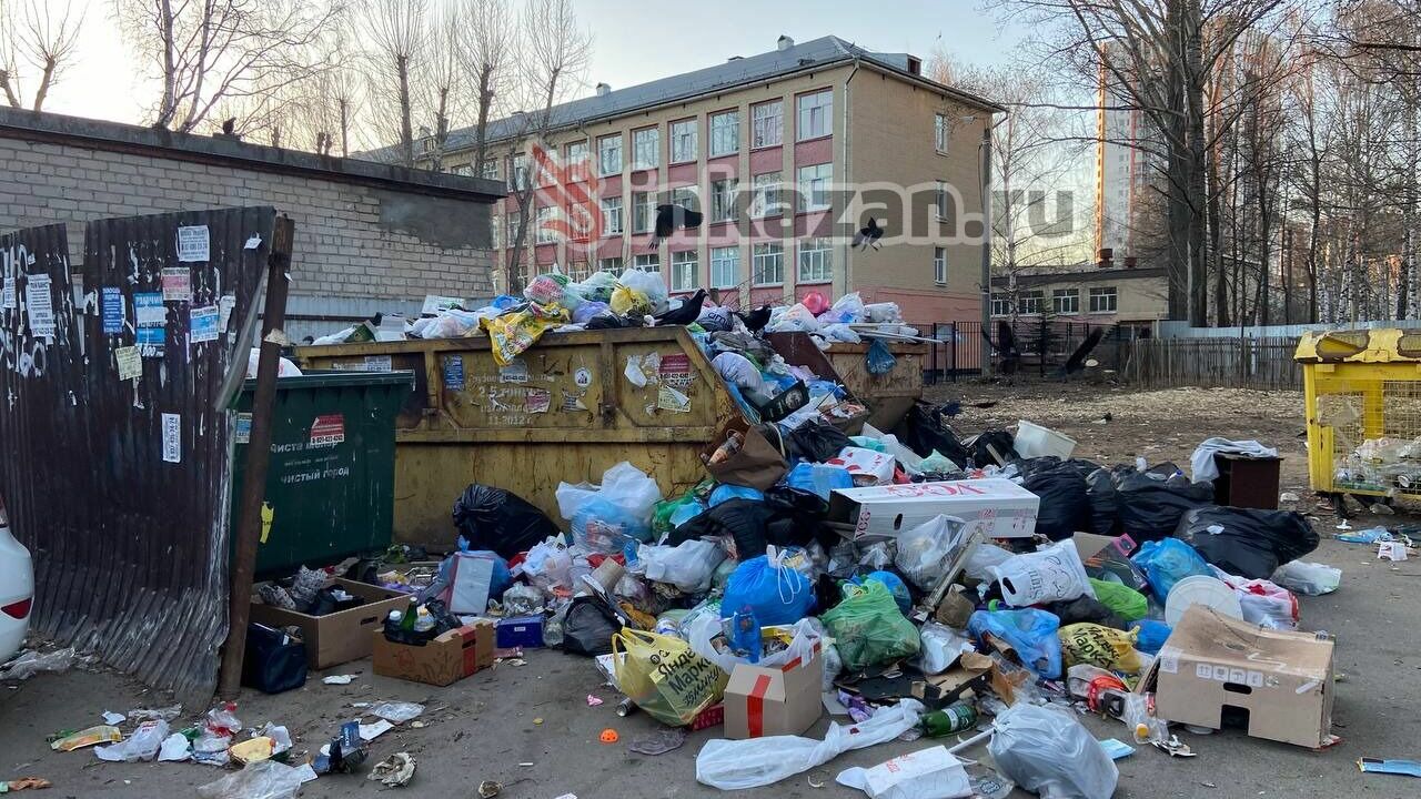 Казанский «Танкодром» утопает в мусоре