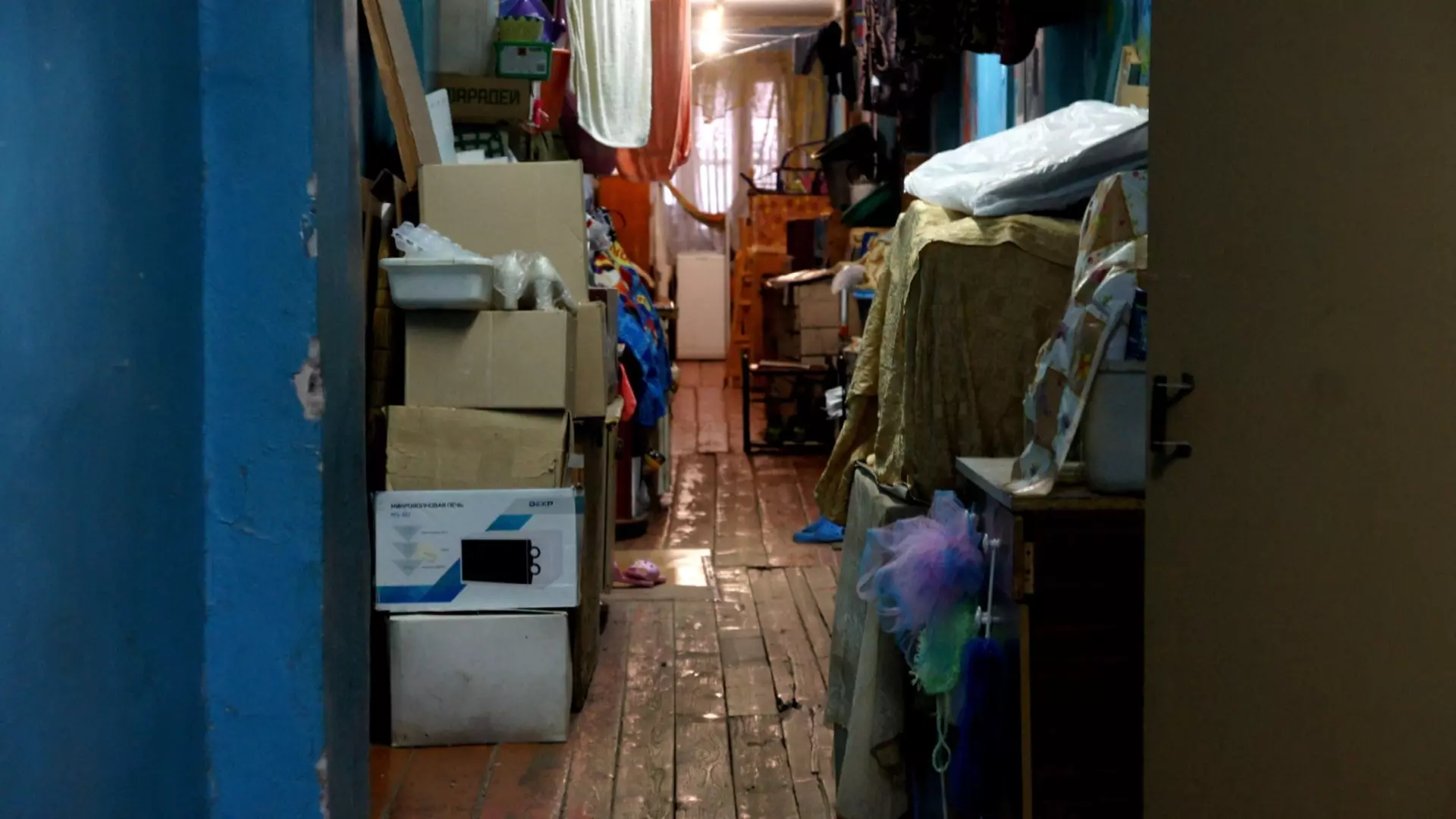 В Татарстане семья переехала из аварийного жилья в «непригодную» квартиру