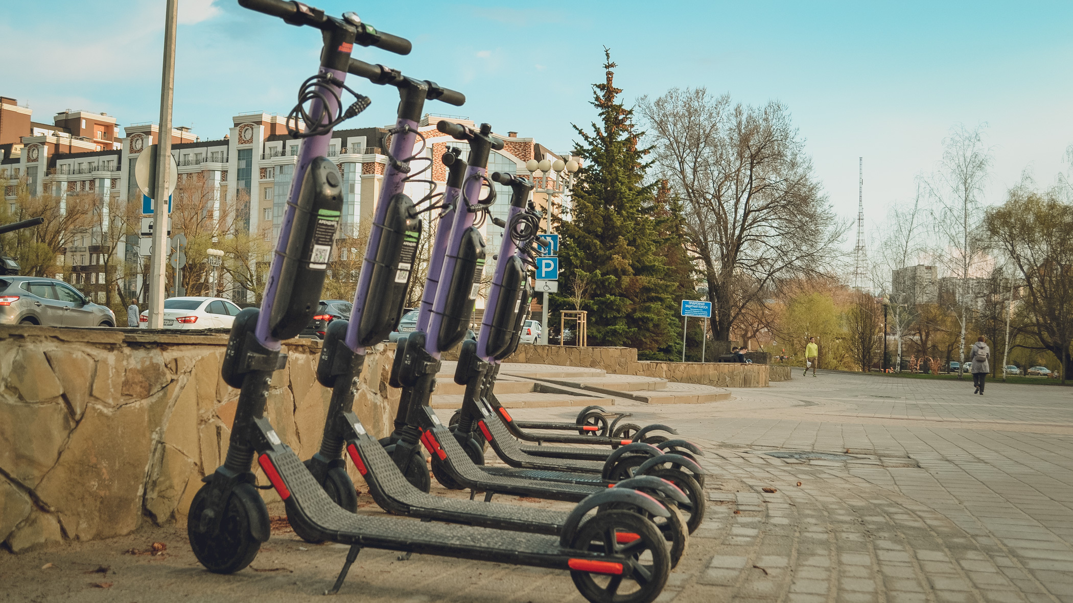 В парках Казани нельзя будет парковать электросамокаты