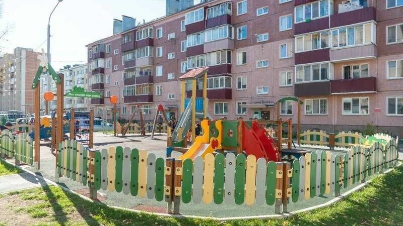 Валерий Лимаренко: На площадках не должно быть ничего, что может нанести вред детям
