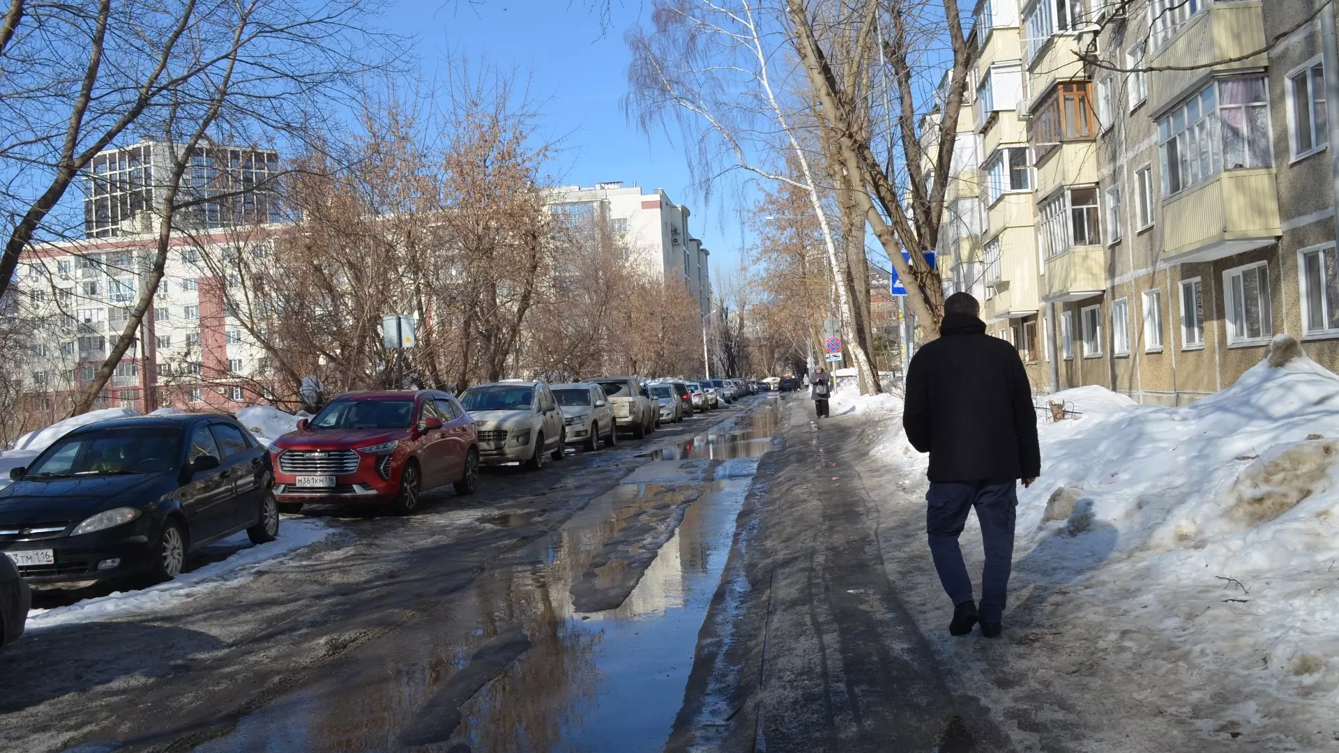 Как улицы Казани встречают весну: фоторепортаж