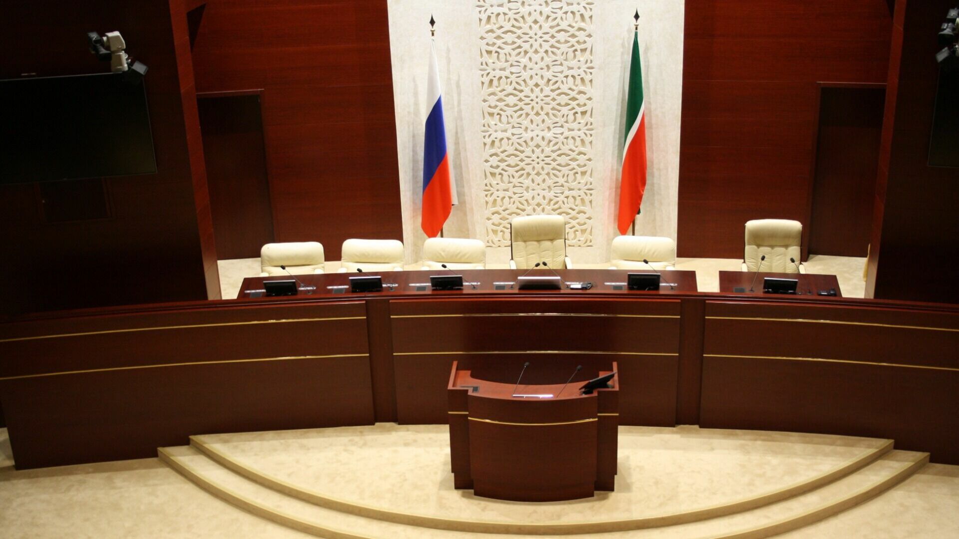 Госсовет Татарстана разместил данные о декларациях депутатов