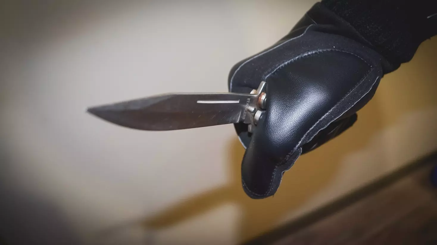 Казанца неизвестные ударили ножом в «Салават Купере»