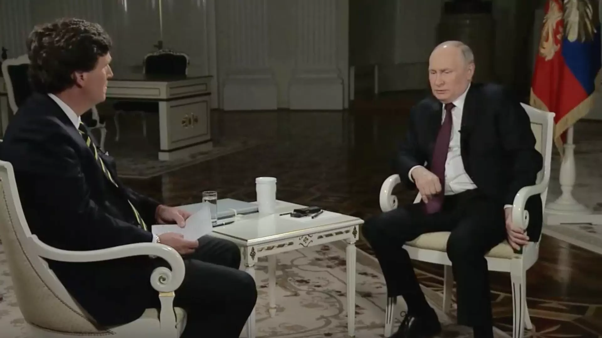 Владимир Путин дал интервью Такеру Карлсону